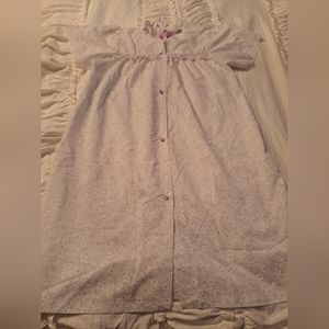 Women's Sleepwear Nightgown Size Medium Ballet New York Purple & White Floral 💜